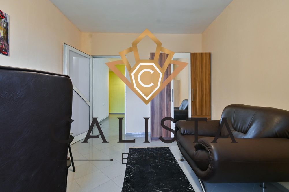 Дава се под наем Тристаен апартамент в София, Център - 65 кв.м за 649 € - Снимка #1