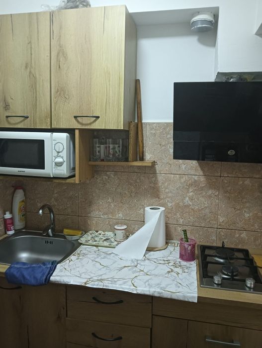 Vând garsonieră navodari