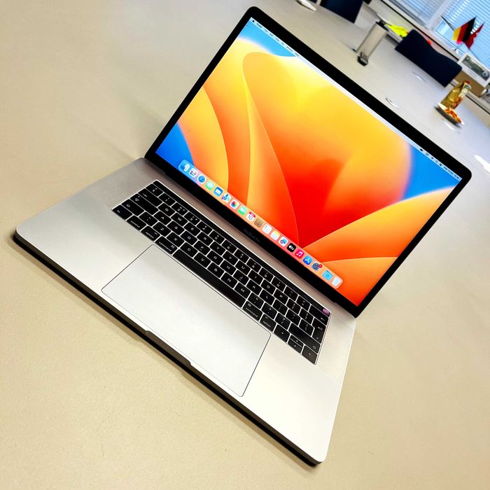 MacBook PRO 15' A1707 i7 256GB SSD 16GB RAM Touch Bar - [ VENTURA ]