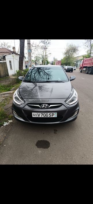 Hyundai accent 2014