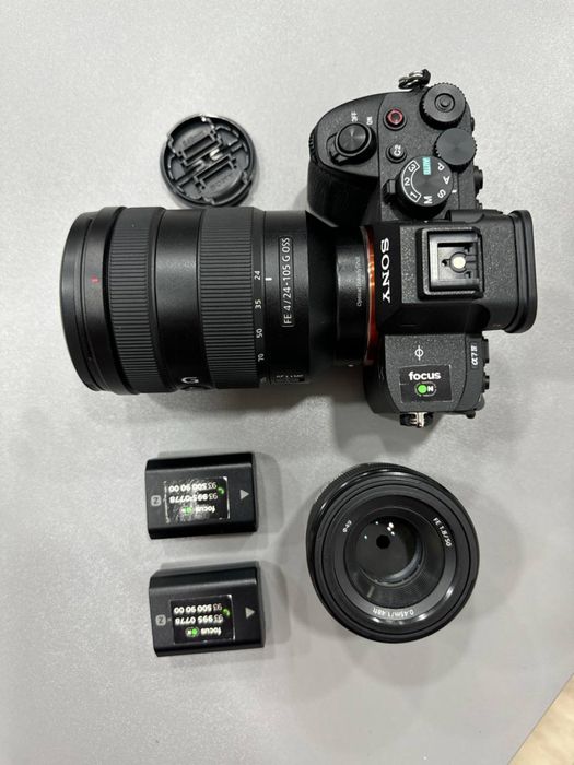 Продаётся камера+комплект Sony A7 IV в отличном состоянии.