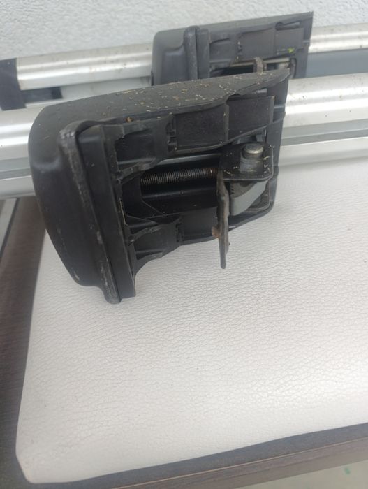 Vând bare transversale universale!