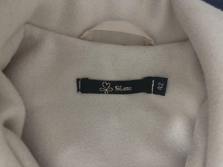 Продам пальто 42 размер