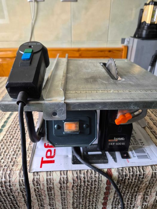 Vand Ferastrau Circular BEF 600B