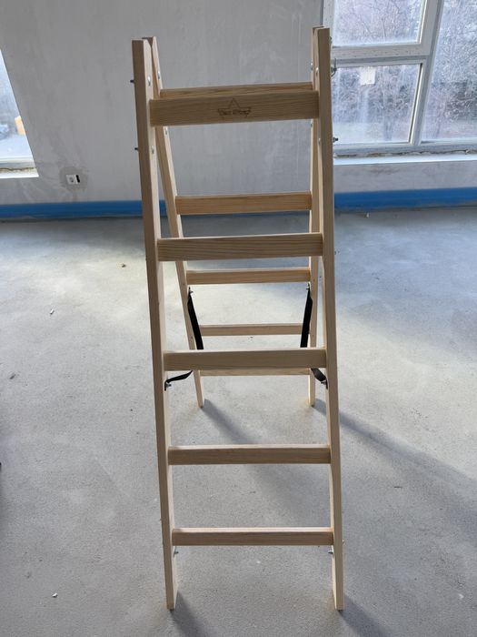 Продавам строителна стълба