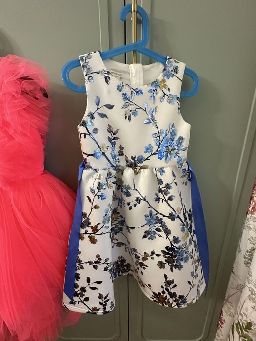 Платья нарядные на девочку