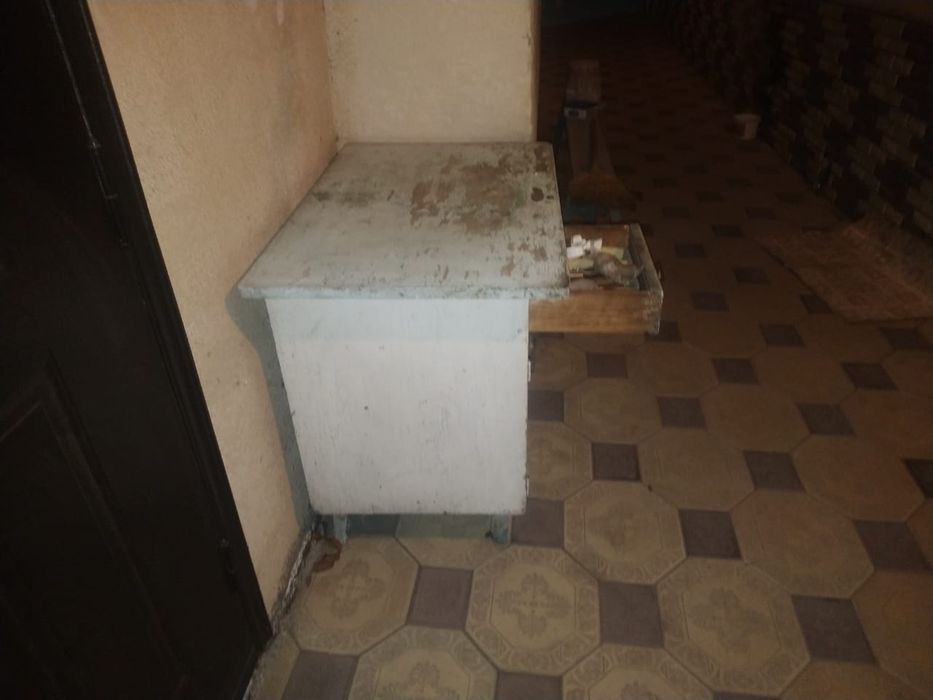 Шкафчик кухонный