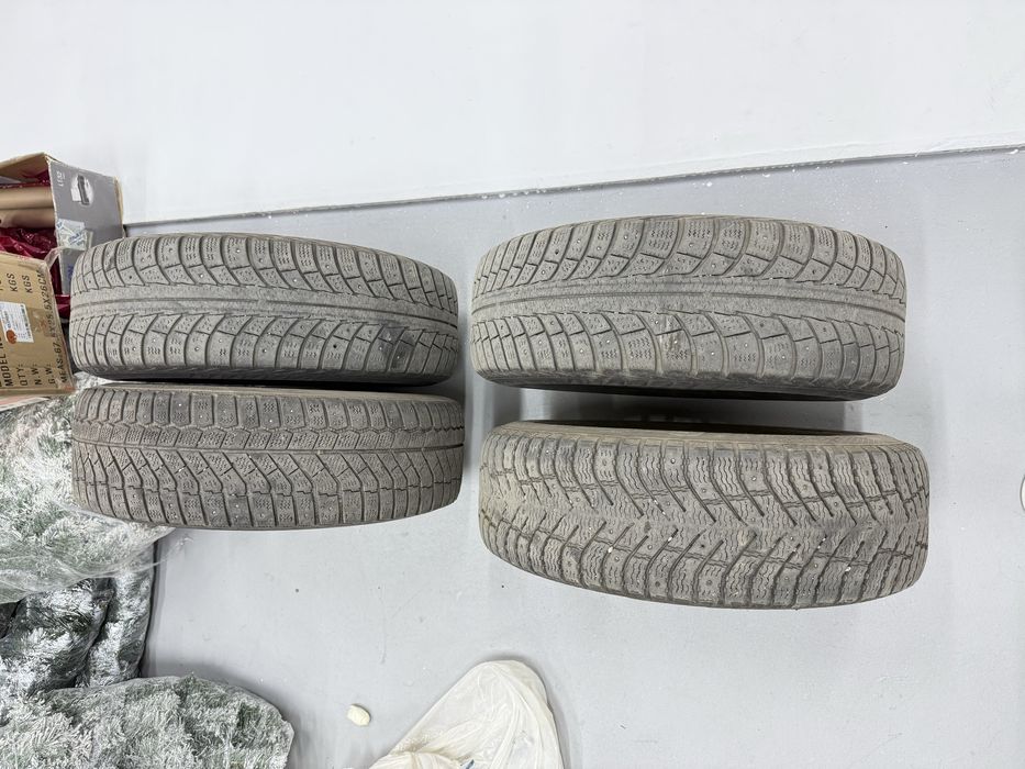 Шины с дисками 15. без камерные