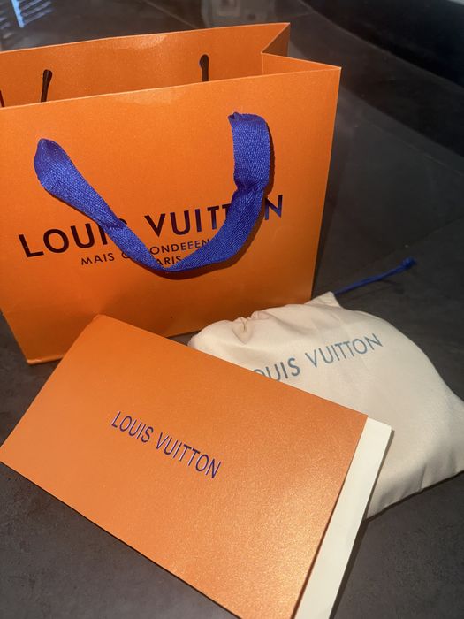 Curea Louis Vuitton