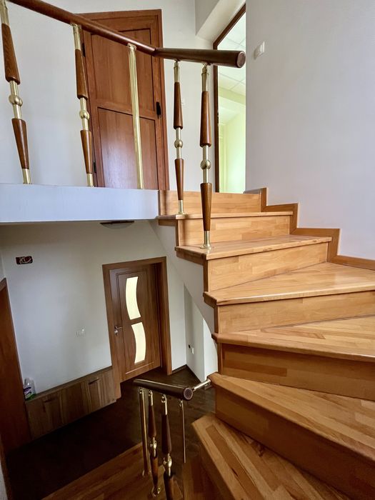 Продавам къща в кв.руски