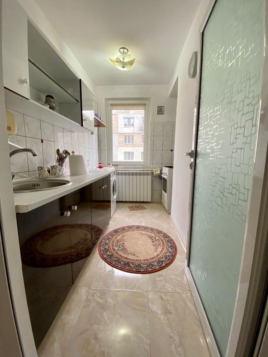 Apartament 3 camere de inchiriat