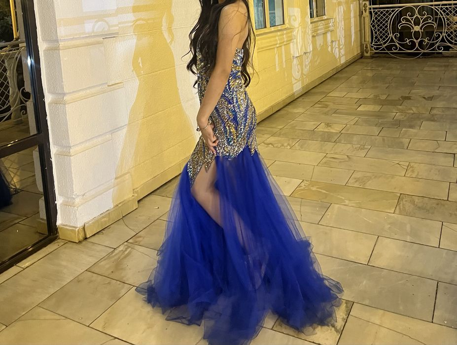 Шикарное платье диор