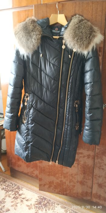 Продам зимнее пальто