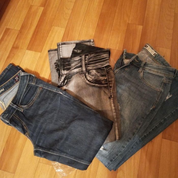 Джинсы разные 26 р
