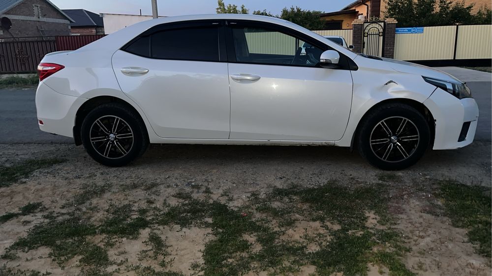 Продам срочно Toyota Corolla кузов 180