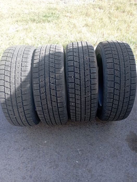 Продам зимние Шины 225/60/R17