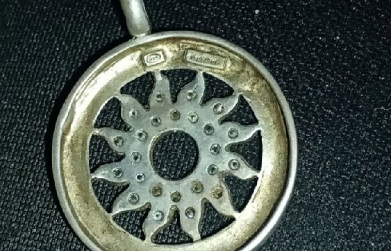 De vânzare medalion foarte vechi de argint 925 An 1975