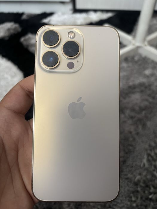 Iphone 13 pro gold