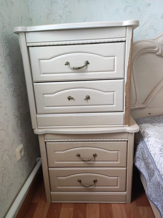 Продам спальный гарнитур