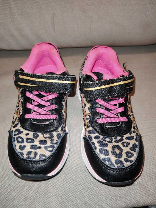 Pantofi sport cu luminite - marimea 26