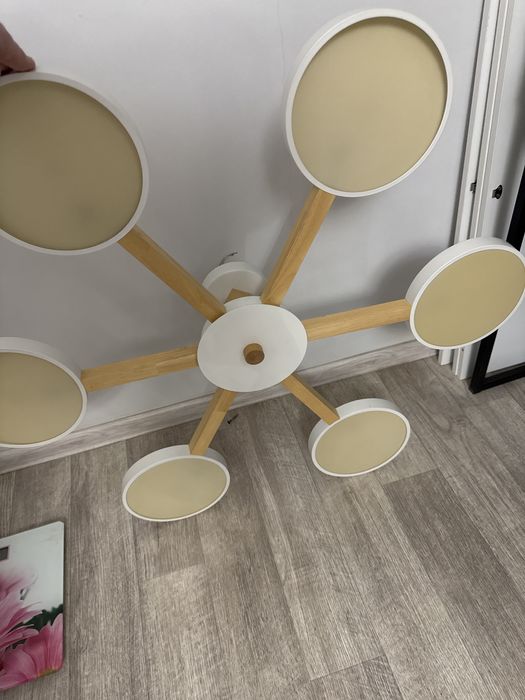 Продапи люстру диолная пятирожковая