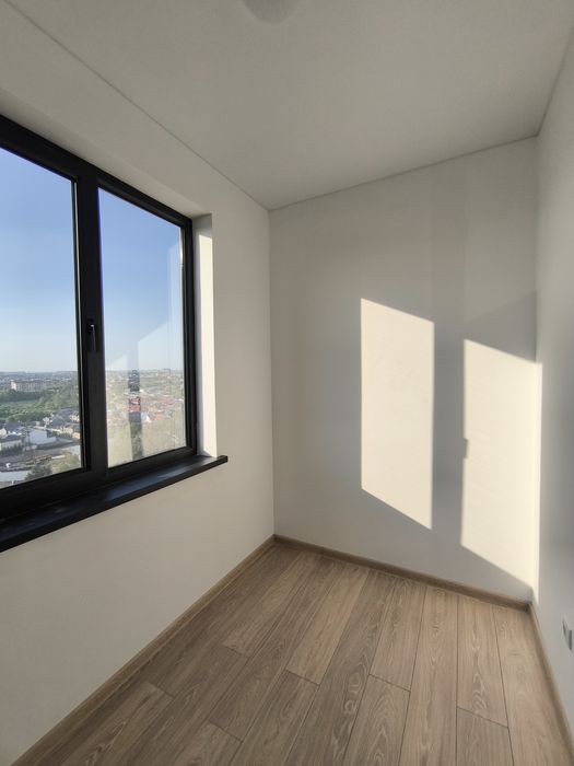 Продается квартира в Мирзо-Улугбекском районе. Ор-р перекресток Сампи