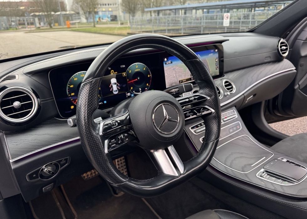 MERCEDES-BENZ E-Class 2022 — imagine 5