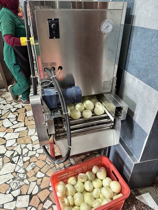 Piyoz tozalash apparati sotiladi.Продам оборудование для очистки лука