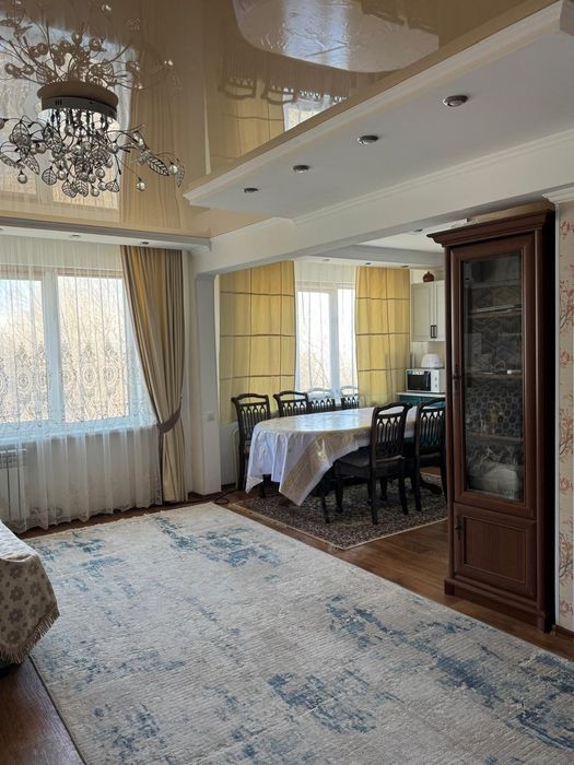 Продам 3-х комнатную на КШТ