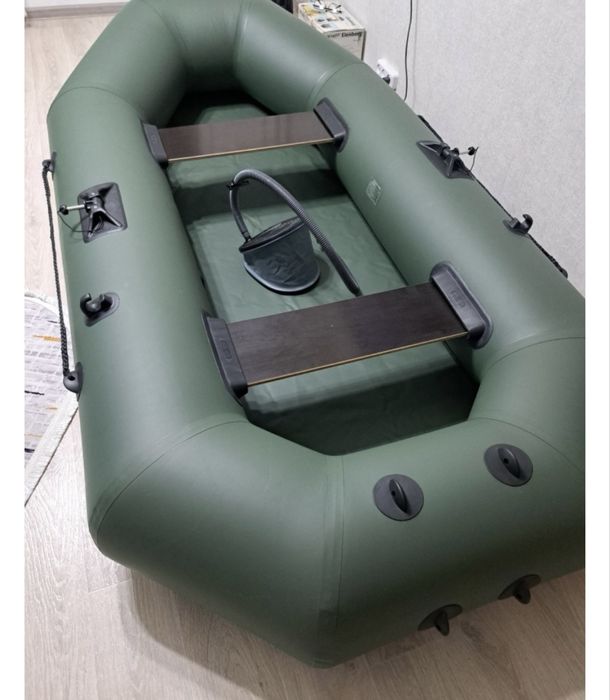 Надувная лодка Helios 25ТР зеленый