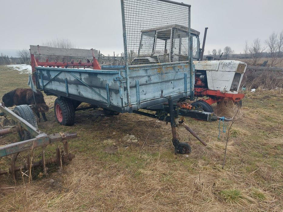 Vand mig împrăștiat gunoi sau schimb cu animale sau utilaje