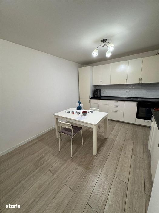 Vanzare Apartament 3 camere Semidecomandat Bld. Obregia