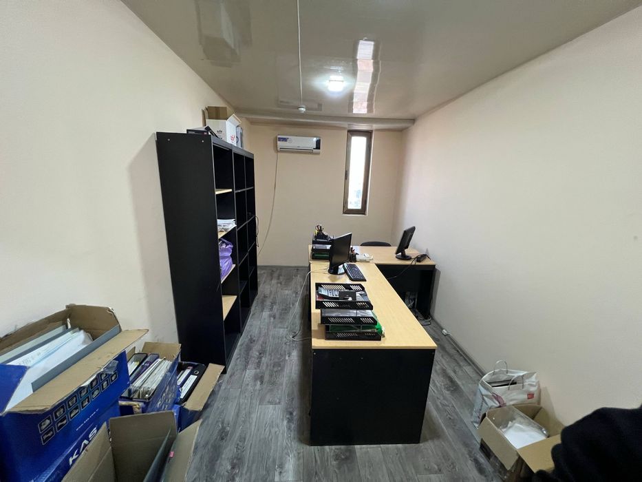 Аренда Под Офис 14м2, 1 минут метро Абдулла Кодирий, Алайский 1 линия!