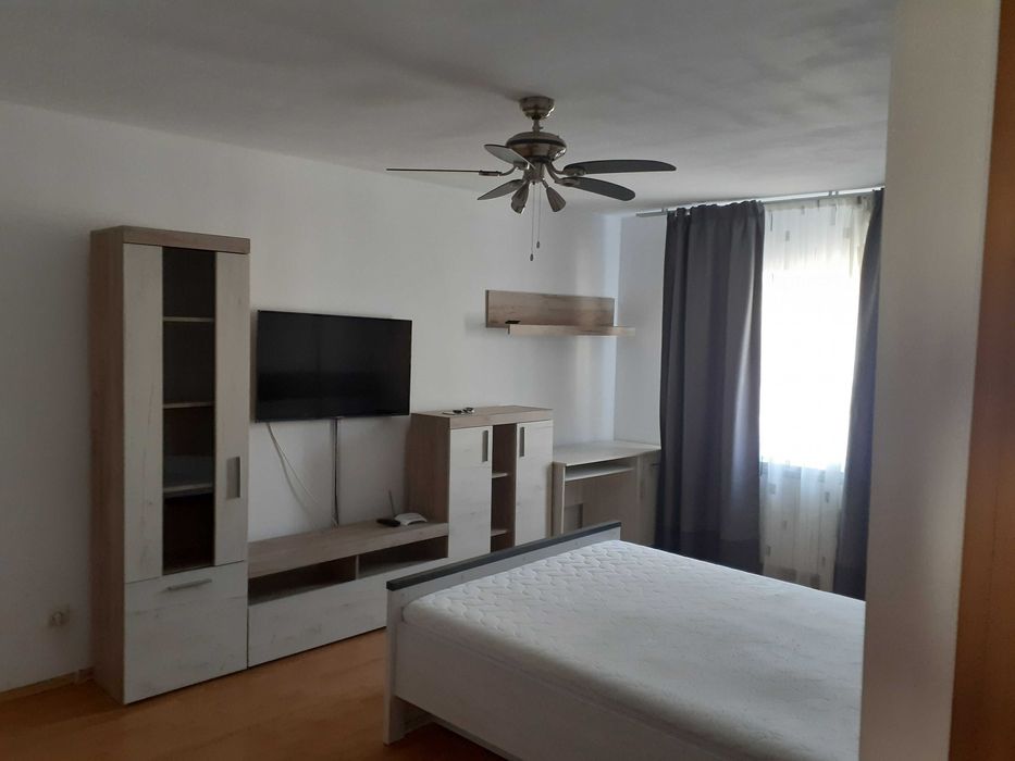 Apartament de inchiriat pe termen lung