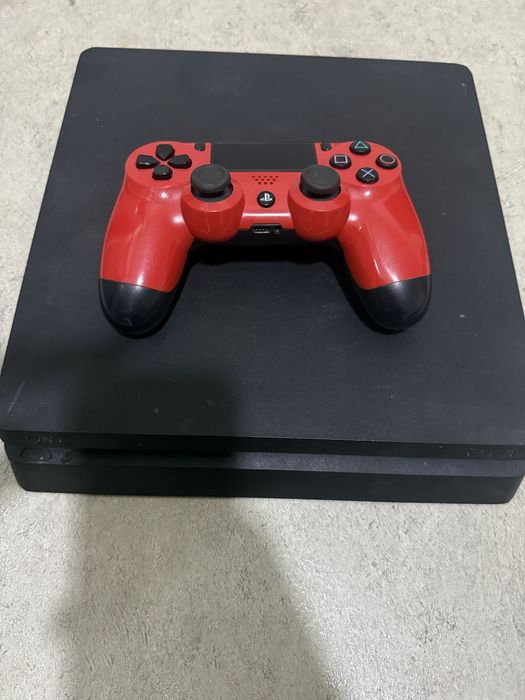 Play station 4 slim