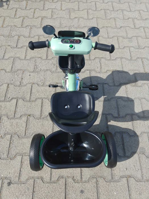 BYOX Триколка TWIDDLE зелен