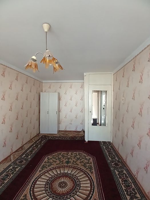 2xonali uy srochna sotiladi