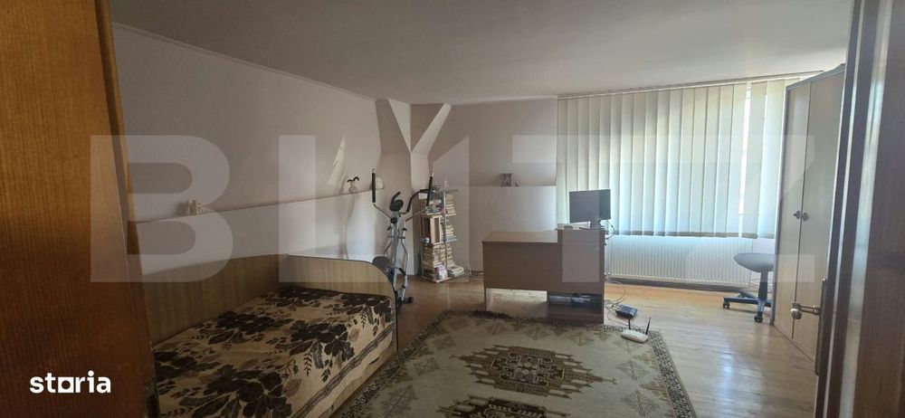 Casa de vanzare, 156 mp, teren 1622 mp, zona Baritiu