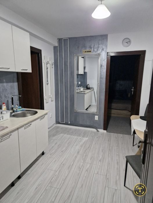 Garsonieră de închiriat doar pentru studenți!