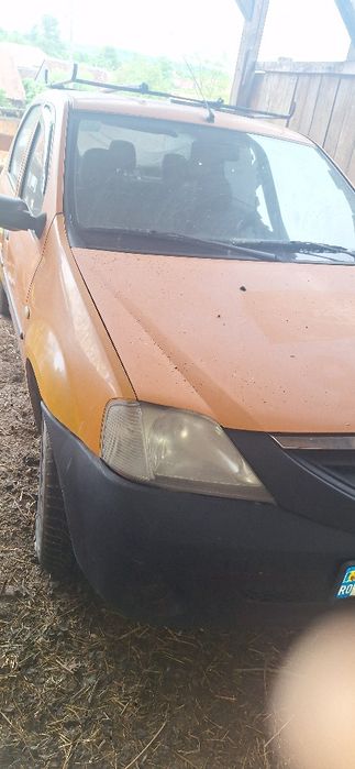 Vând Logan pentru piese de schimb