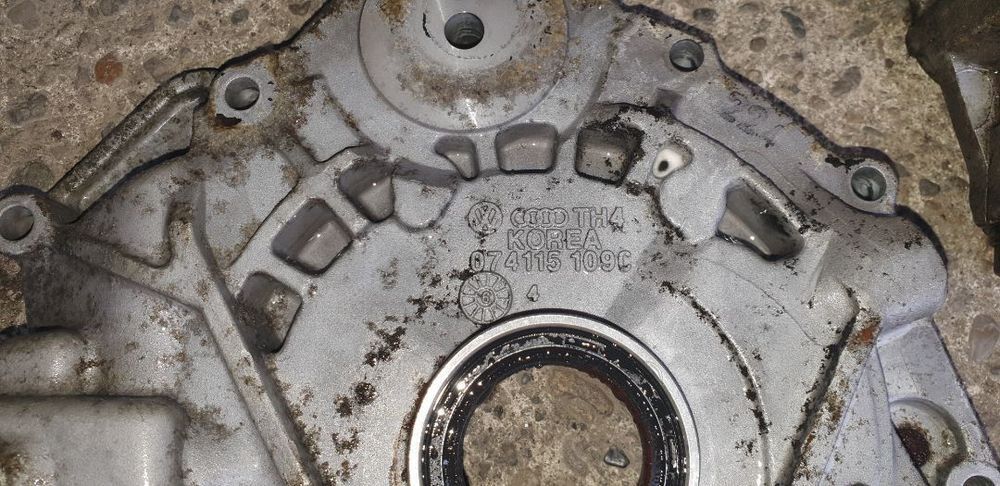 Pompa ulei 2,5 motorizare pentru Vw Crafter Euro 4 / Euro 5 (2006-2015