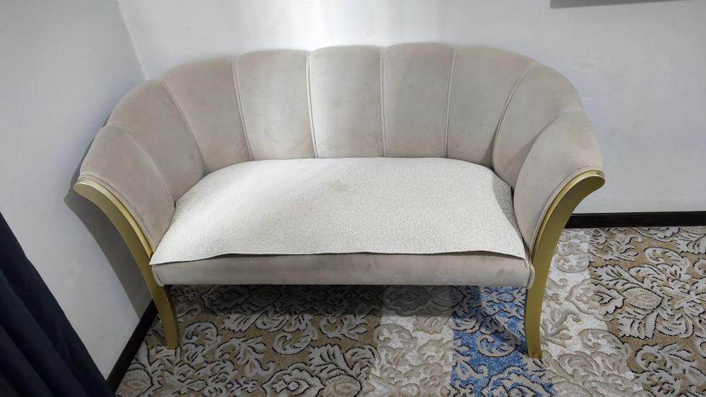 Продается диван, divan sotiladi