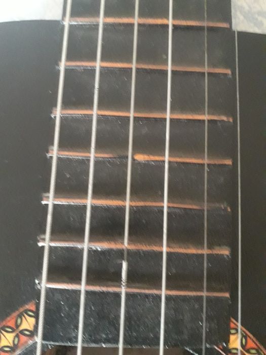 gitara sotiladi izohni o'qing sotilgandan keyin qaytib olinmaydi!