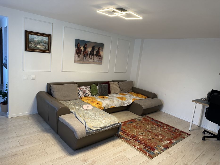 Casa parter de vanzare