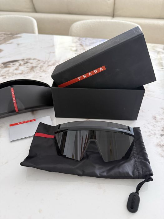 Ochelari de soare Prada