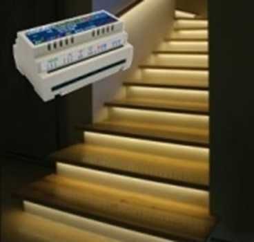 Kit iluminat pentru scari cu telecomanda  28 de trepte sau 32