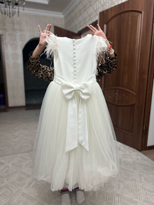 Платье вечерное для девочки возраст 7-8 лет