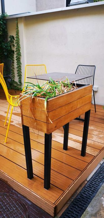 Set de 5 jardiniere STEJAR MASIV - exterior si terasa