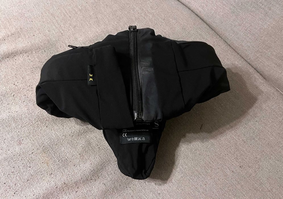 Casca airbag bicicleta Hövding 1.0 S smart