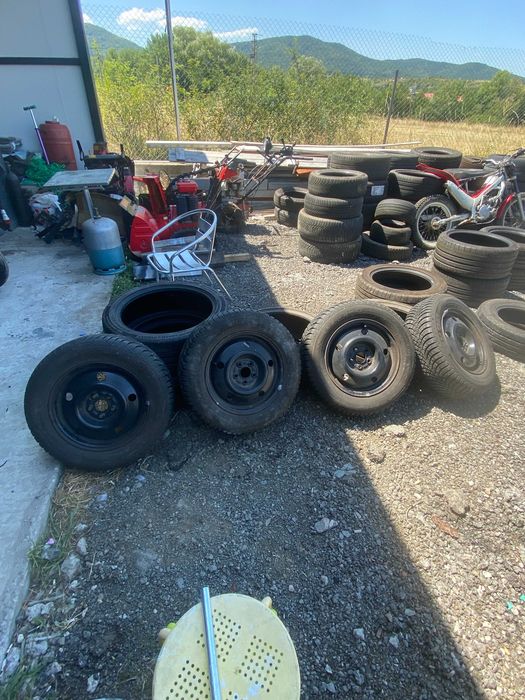 Железни джанти с гуми 195/65R15